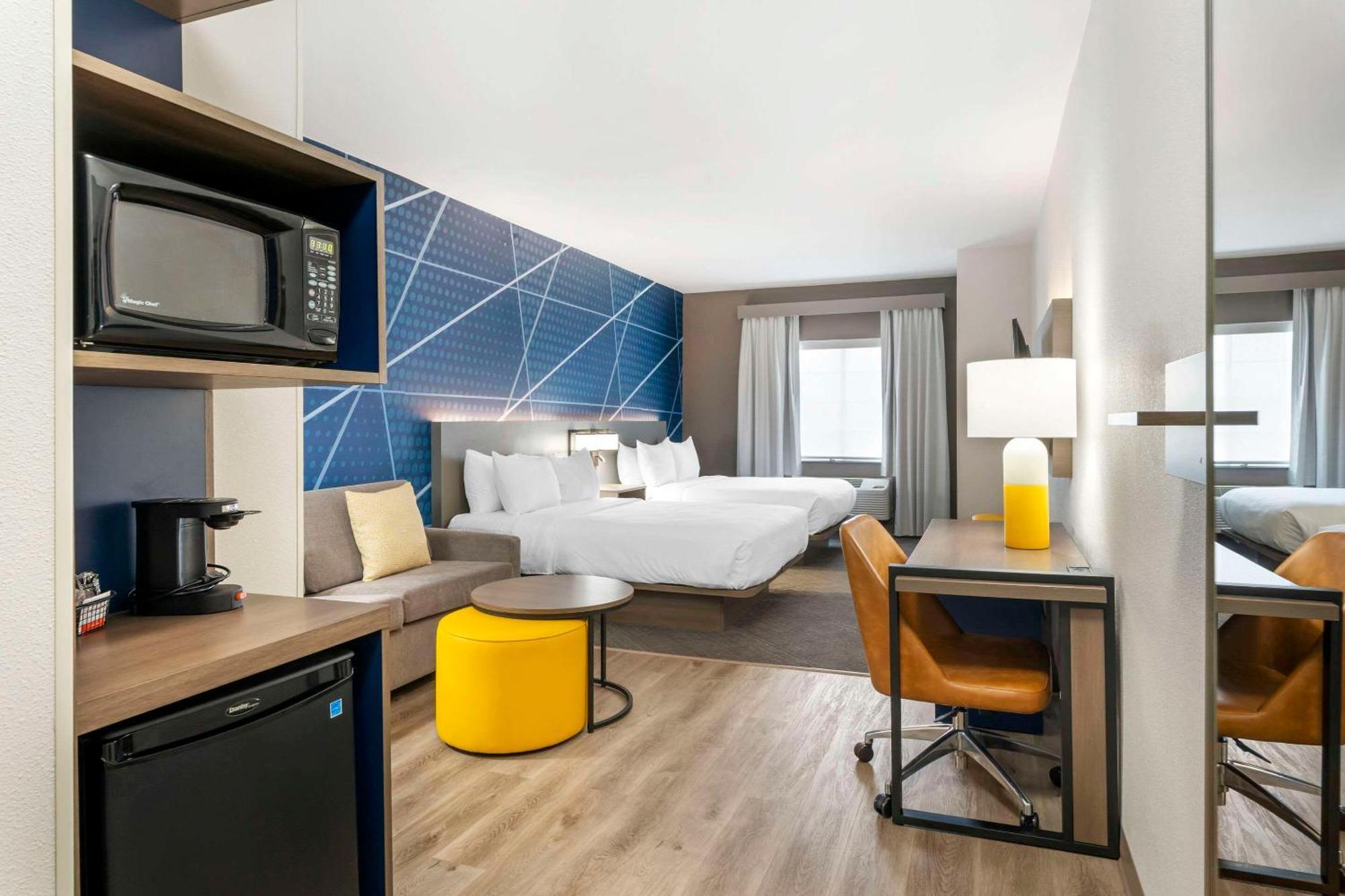 Comfort Suites Елгин Екстериор снимка