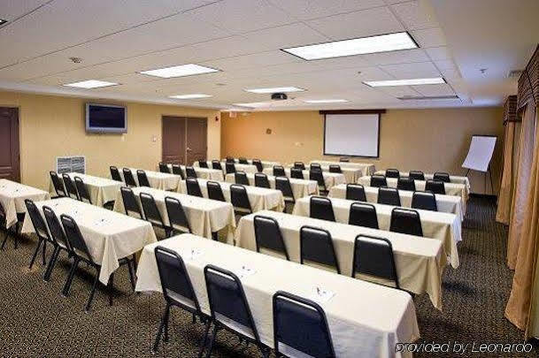 Comfort Suites Елгин Екстериор снимка